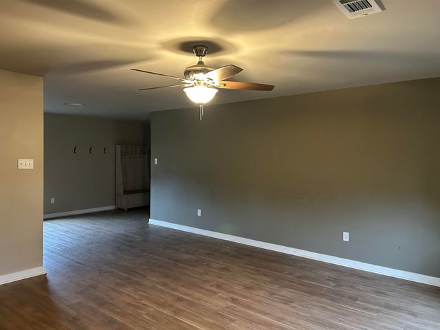 760 Gravel Hill Rd, Romance, AR 72136