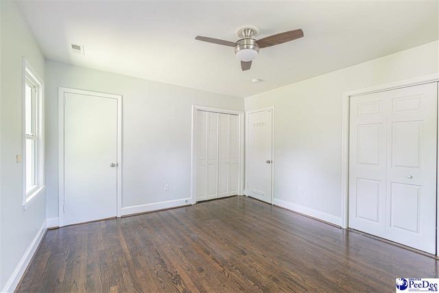 215 Brantley St, Lake City, SC 29560