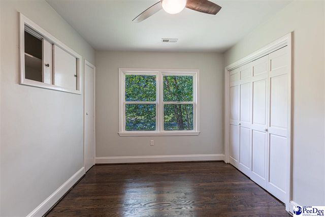 215 Brantley St, Lake City, SC 29560