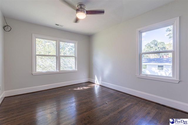 215 Brantley St, Lake City, SC 29560