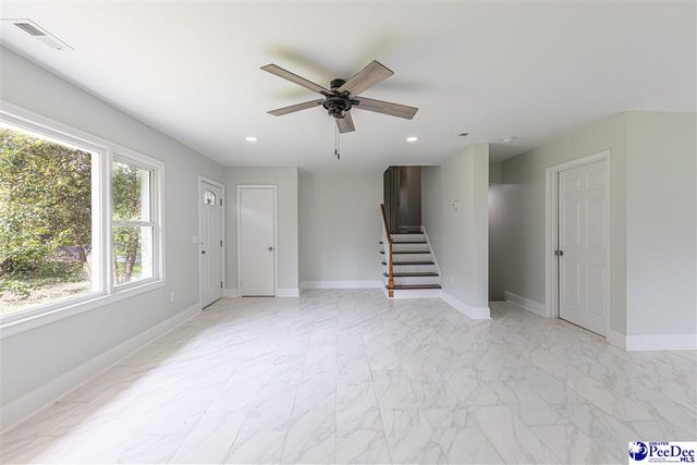 215 Brantley St, Lake City, SC 29560