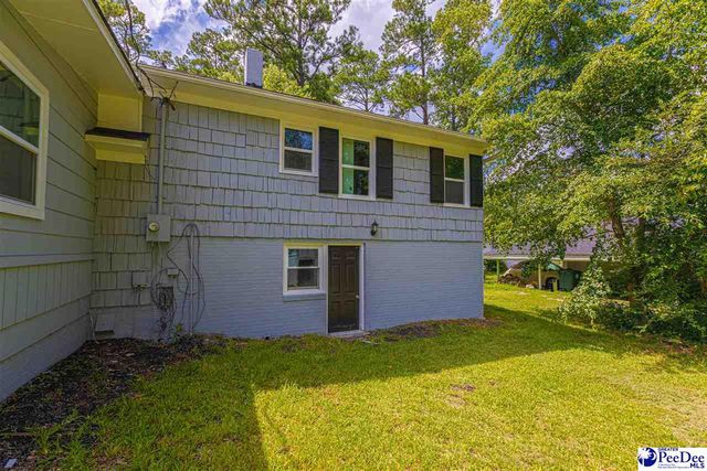 215 Brantley St, Lake City, SC 29560