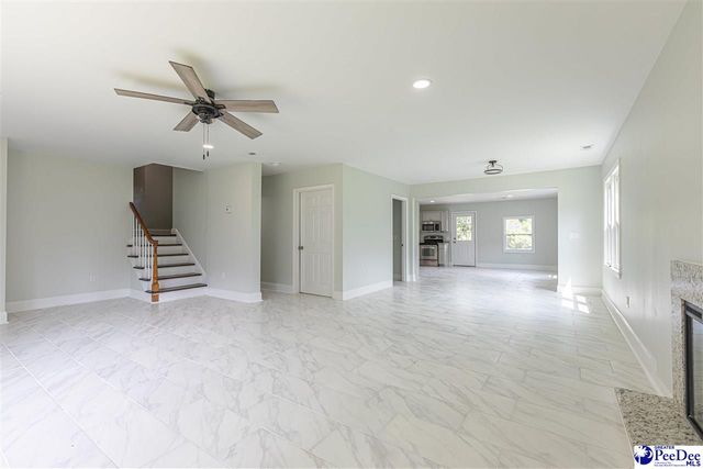 215 Brantley St, Lake City, SC 29560