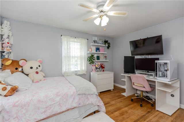 7 Oakcrest Drive, North Providence, RI 02904
