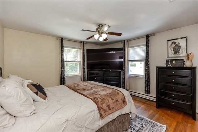 7 Oakcrest Drive, North Providence, RI 02904