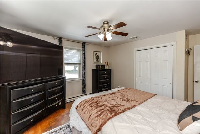7 Oakcrest Drive, North Providence, RI 02904