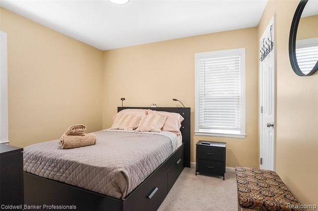 1760 E Hazelhurst Street, Ferndale, MI 48220
