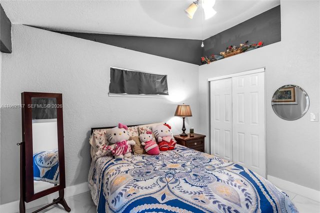 19711 NW 4th Ave, Miami Gardens, FL 33169