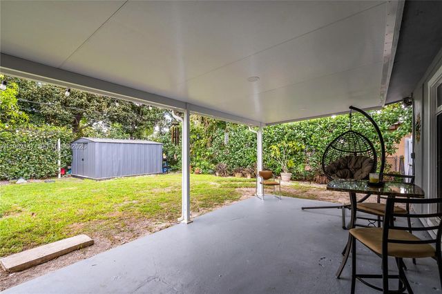 19711 NW 4th Ave, Miami Gardens, FL 33169