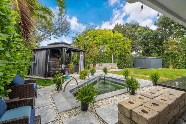 19711 NW 4th Ave, Miami Gardens, FL 33169