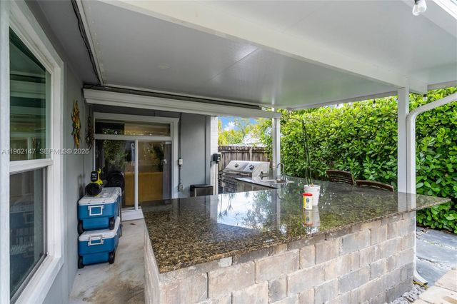 19711 NW 4th Ave, Miami Gardens, FL 33169