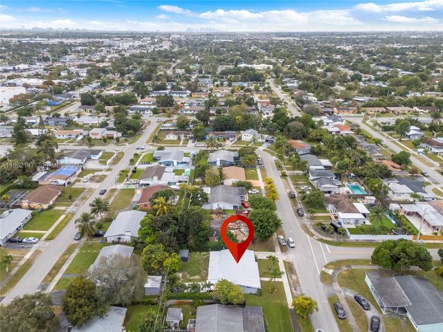 19711 NW 4th Ave, Miami Gardens, FL 33169