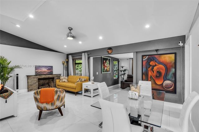 19711 NW 4th Ave, Miami Gardens, FL 33169