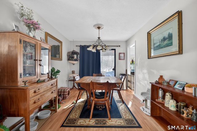 9 Upper Commons 9, Woodbury, CT 06798