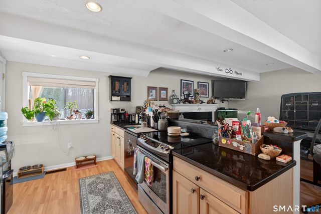 9 Upper Commons 9, Woodbury, CT 06798