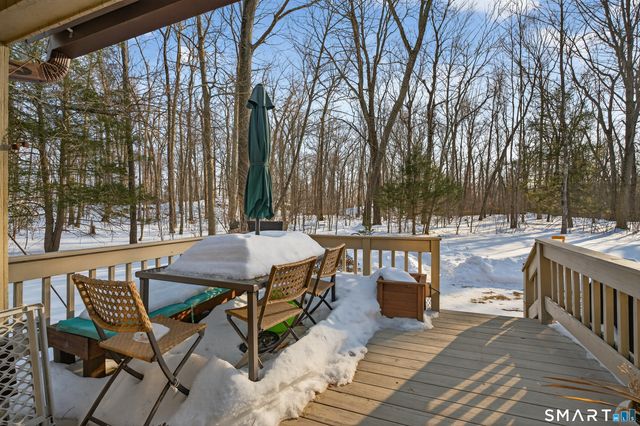 9 Upper Commons 9, Woodbury, CT 06798