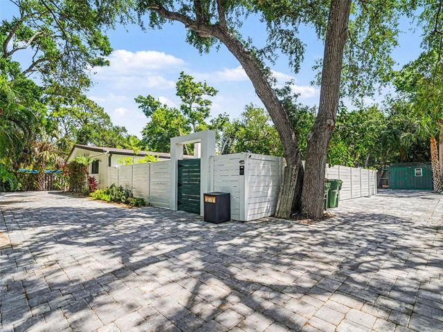 4050 TURKS CAP PLACE, Sarasota, FL 34234