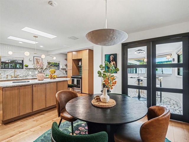 4050 TURKS CAP PLACE, Sarasota, FL 34234