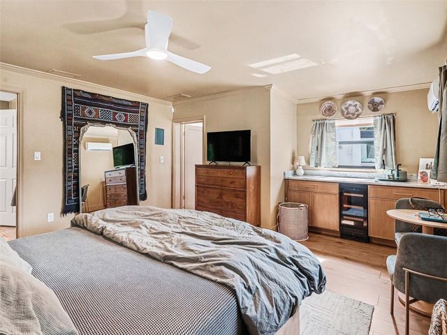 4050 TURKS CAP PLACE, Sarasota, FL 34234