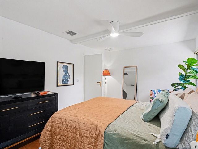 4050 TURKS CAP PLACE, Sarasota, FL 34234