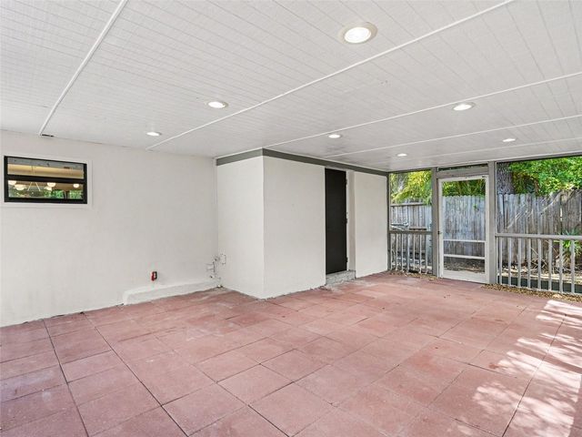 4050 TURKS CAP PLACE, Sarasota, FL 34234