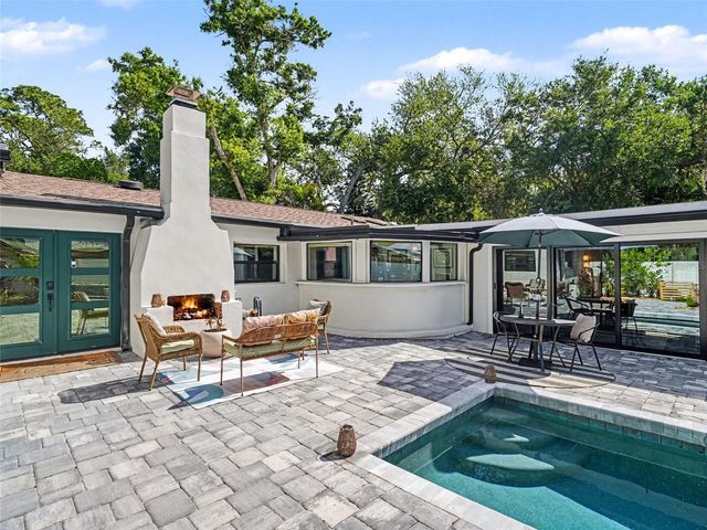 4050 TURKS CAP PLACE, Sarasota, FL 34234