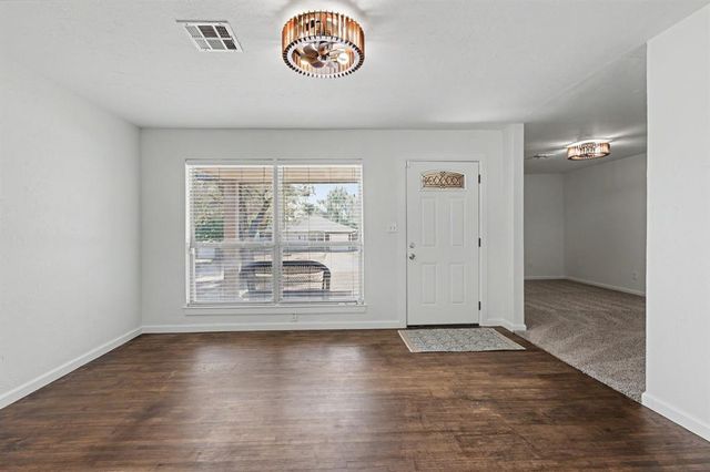 47 E 14th Street, Edmond, OK 73034