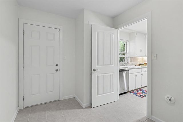 47 E 14th Street, Edmond, OK 73034