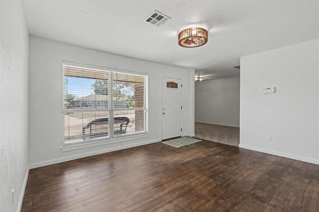 47 E 14th Street, Edmond, OK 73034