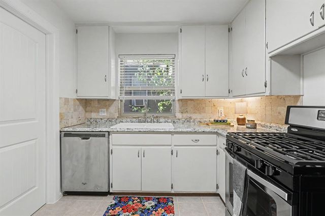47 E 14th Street, Edmond, OK 73034
