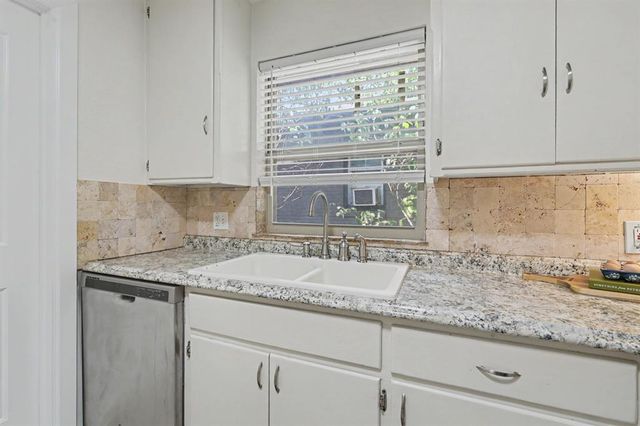 47 E 14th Street, Edmond, OK 73034