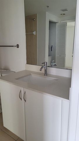 1750 N Bayshore Dr 3311, Miami, FL 33132
