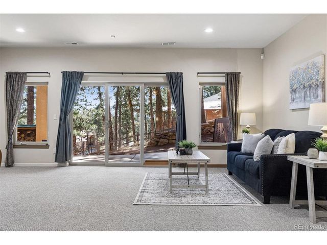 8181 Inca Rd, Larkspur, CO 80118