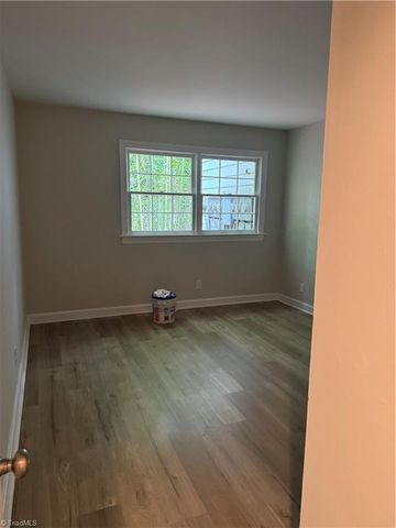 2821 Bleeker Square, Winston-salem, NC 27106