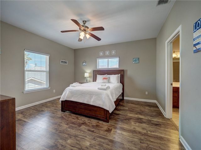 689 Morgan, Port Aransas, TX 78373