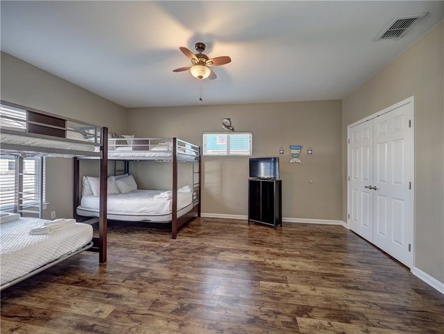 689 Morgan, Port Aransas, TX 78373