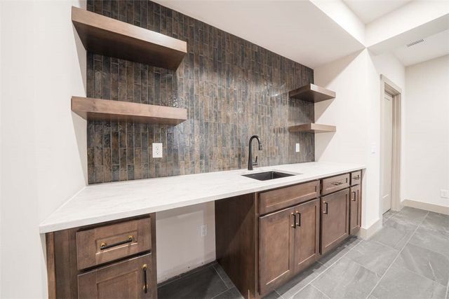1198 Normandy Rue, Clearcreek Twp, OH 45458