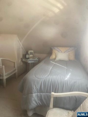 74 Avenue E, Lodi, NJ 07644