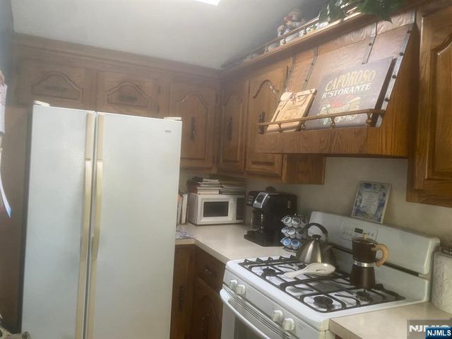 74 Avenue E, Lodi, NJ 07644