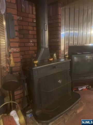 74 Avenue E, Lodi, NJ 07644