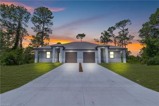 452/454 Loretta AVE S, Lehigh Acres, FL 33974