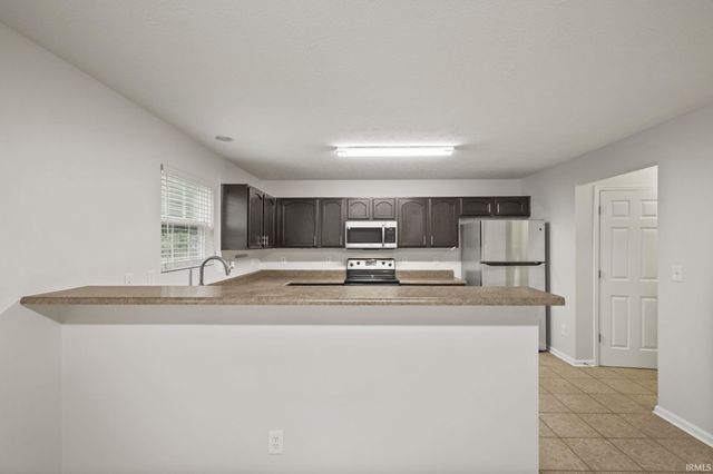 3433 S Glasgow Circle, Bloomington, IN 47403