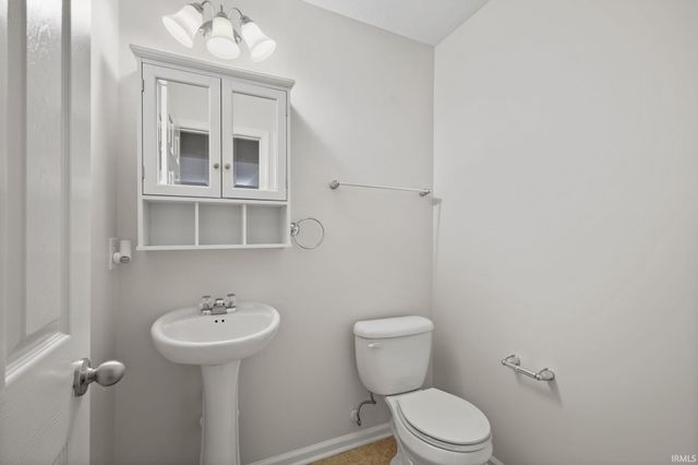 3433 S Glasgow Circle, Bloomington, IN 47403