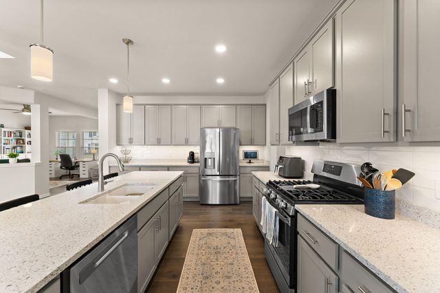 3854 Wild Grove Way, Valparaiso, IN 46385