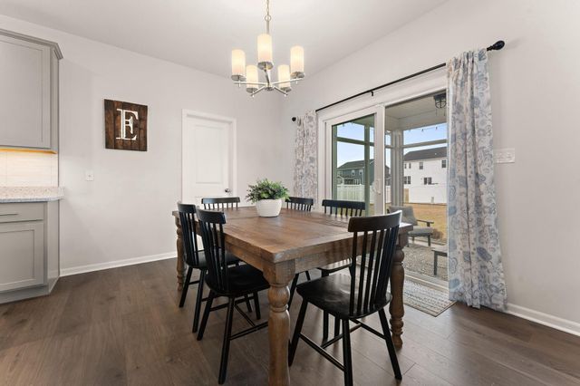 3854 Wild Grove Way, Valparaiso, IN 46385