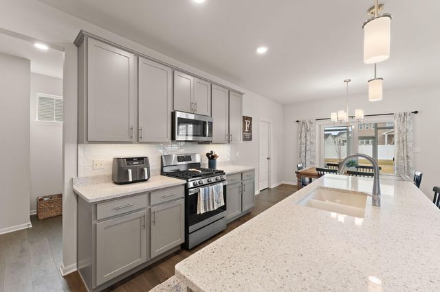 3854 Wild Grove Way, Valparaiso, IN 46385