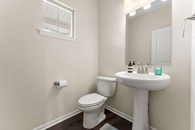 3854 Wild Grove Way, Valparaiso, IN 46385