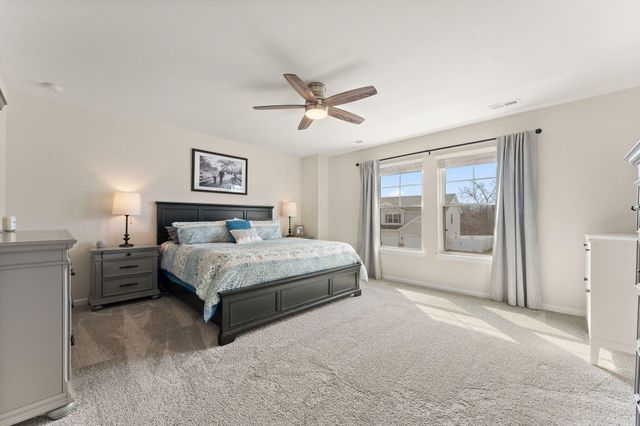 3854 Wild Grove Way, Valparaiso, IN 46385