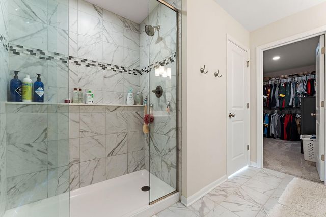 3854 Wild Grove Way, Valparaiso, IN 46385