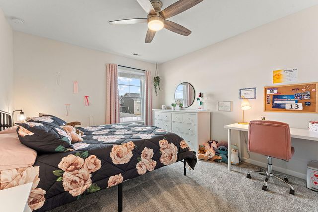 3854 Wild Grove Way, Valparaiso, IN 46385